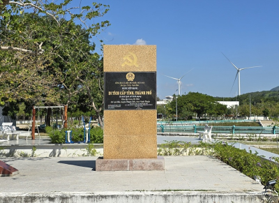 Khu tập trung Bà Râu