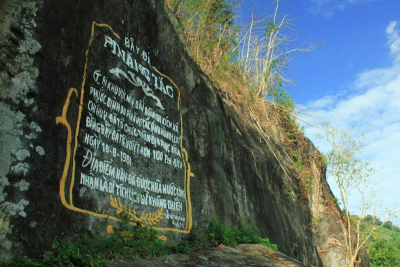 Bẫy Đá Pinăng Tắc