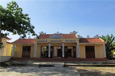Đình Xuân Phong