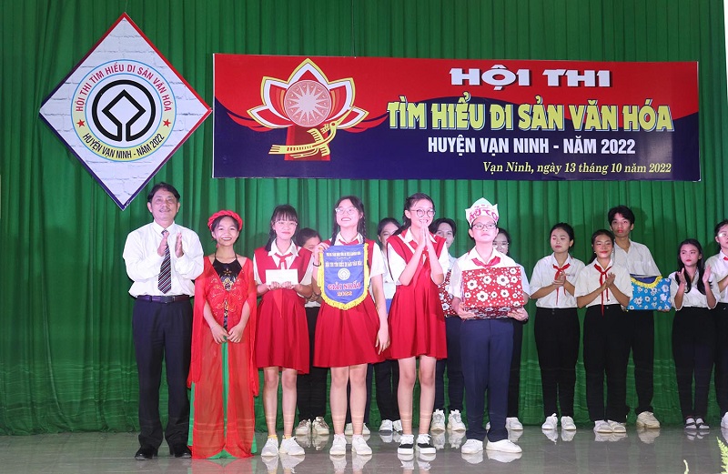 Hội thi Tìm hiểu di sản văn hoá huyện Vạn Ninh năm 2022