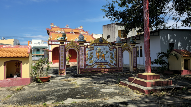 Hình ảnh Miếu Năm Bà
