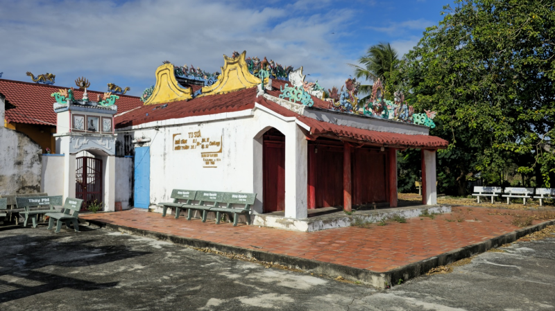 Hình ảnh Đình Bình Quý