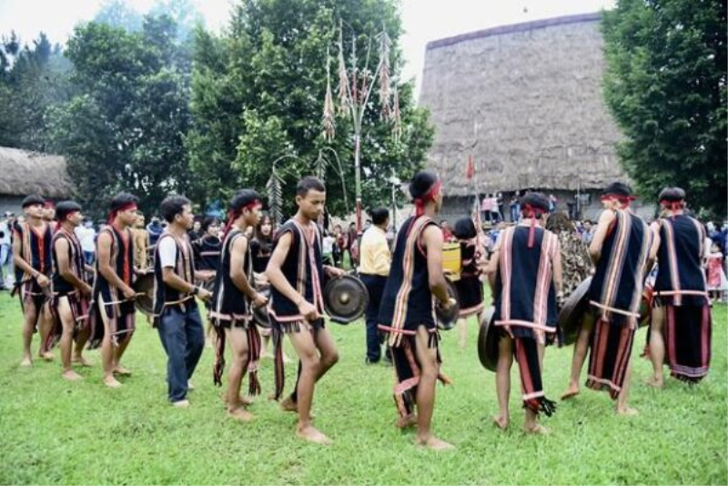 Hình ảnh Lễ Bỏ mã của người Raglai