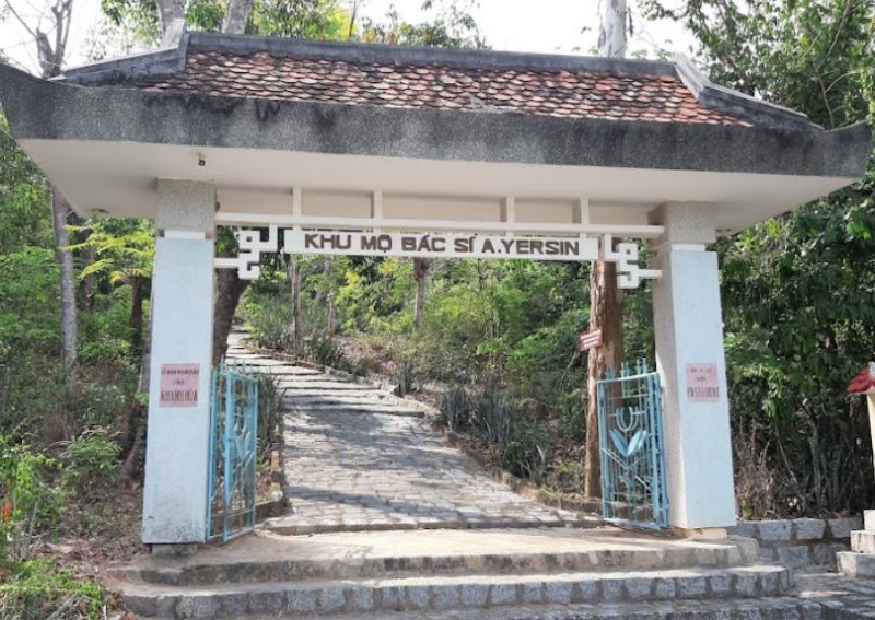 Hình ảnh Di tích lịch sử lưu niệm nhà bác học Alaxandre Yersin