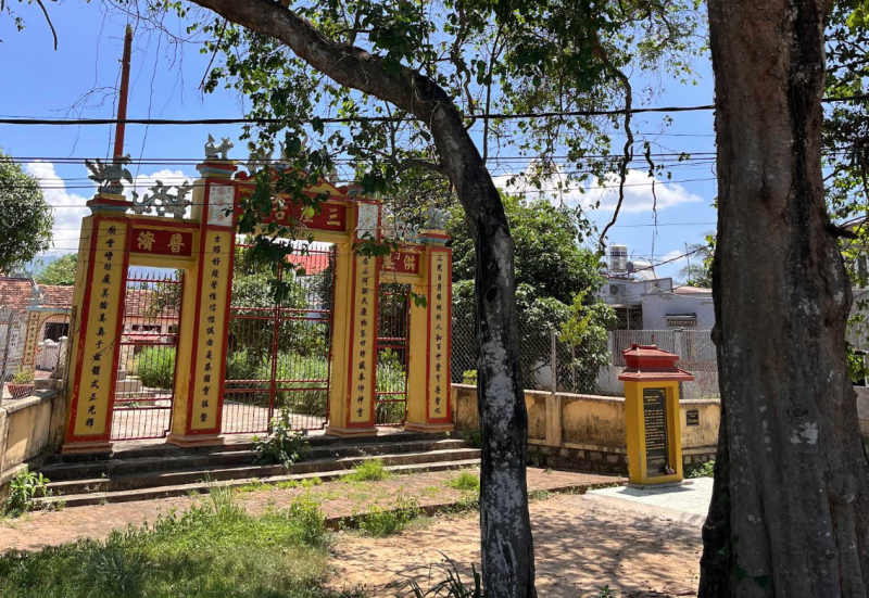 Hình ảnh Miếu Tam Tòa