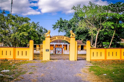 Đình Xuân Hòa
