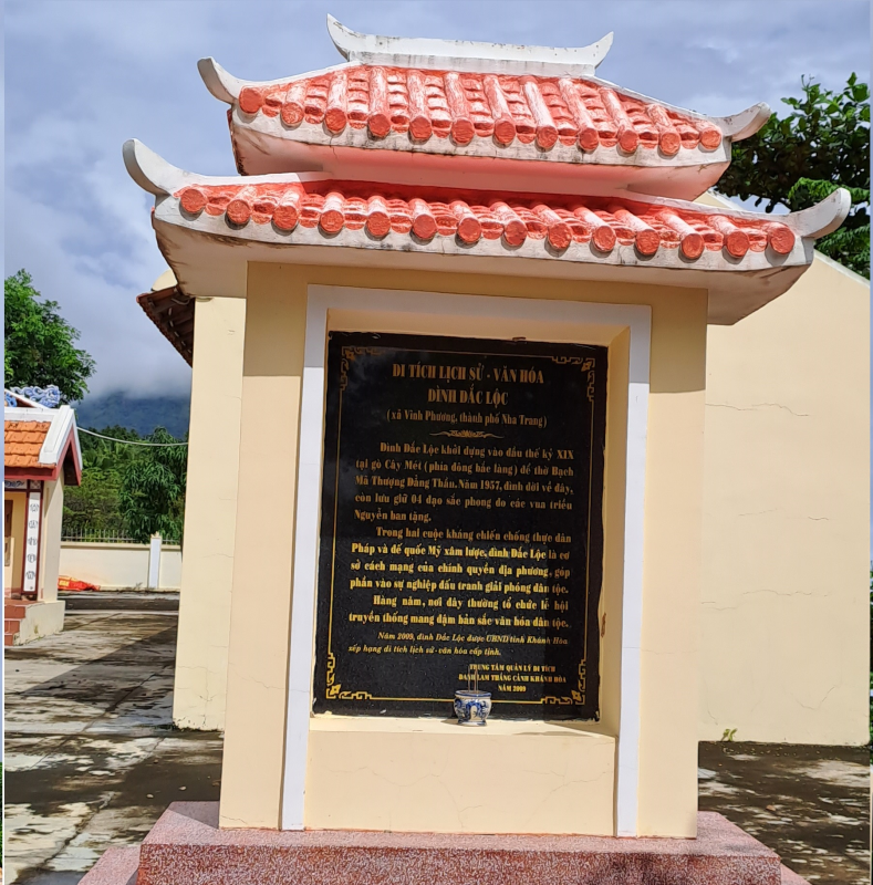 Hình ảnh Đình Đắc Lộc